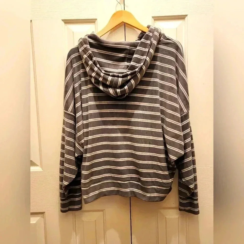 American Eagle Velour Striped Hoodie Dolman Sleeves-Size Large- NWOT 🦅 - Picture 2 of 7